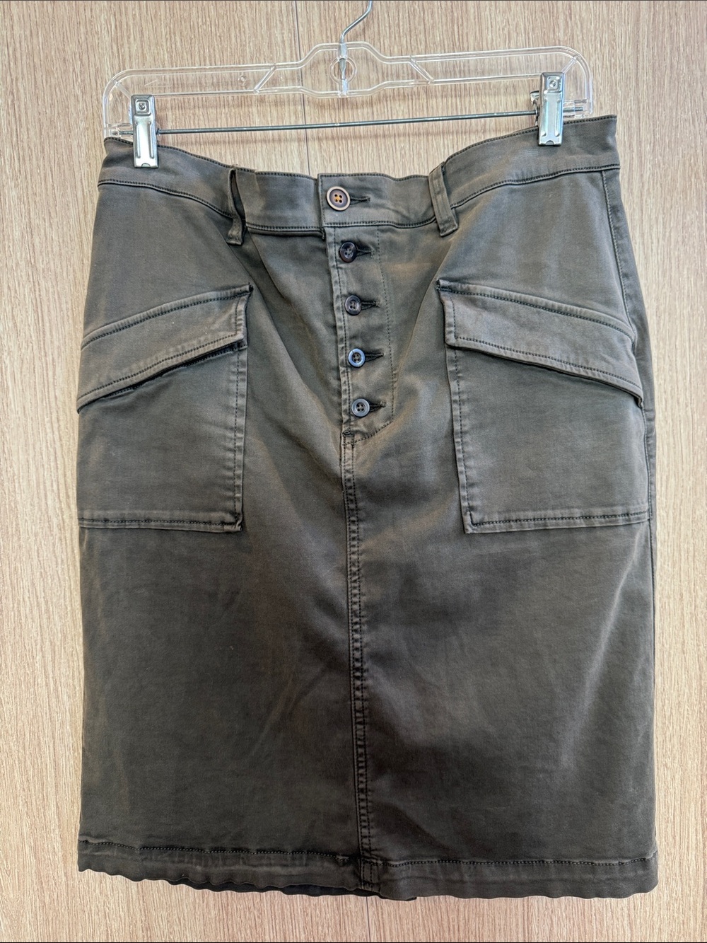 PILCRO Utility Pocket Button-Front Skirt in Olive size 8